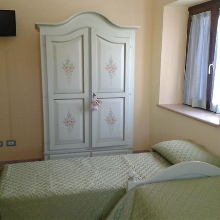 Azienda Agrituristica La Tenuta Del Falco Piedimonte San Germano Habitación foto